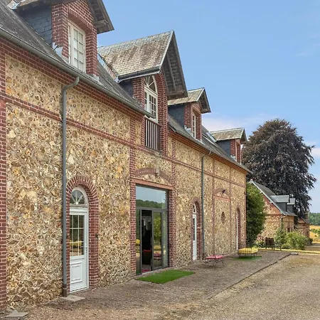 Lovely In Mesnil En Ouche