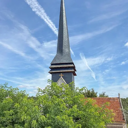 Lovely In Mesnil En Ouche *
